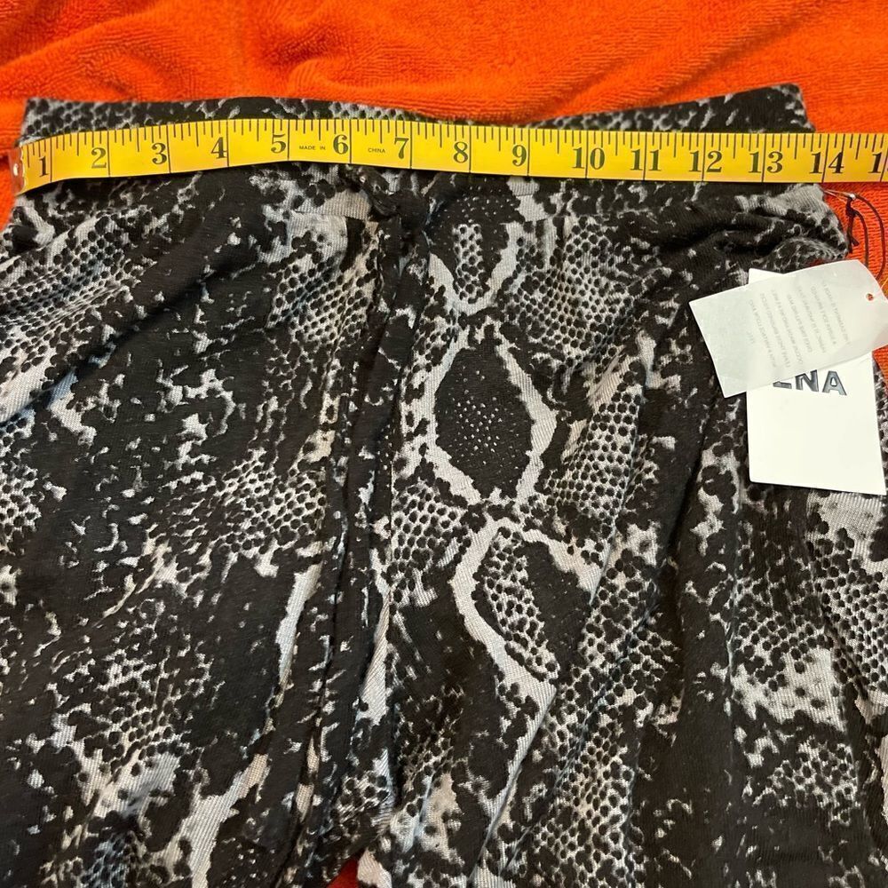 LNA Brushed Python Snake Animal Print Joggers Pants In Charcoal Python.Size S - Picture 15 of 15